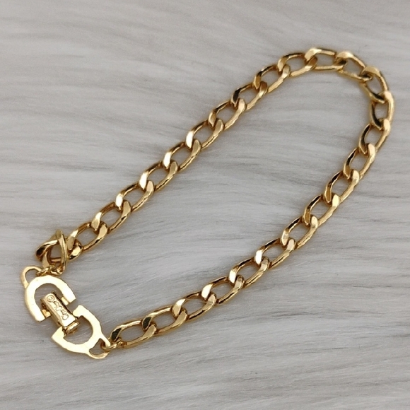 Vtg Christian Dior CD Gold Tone Chunky Link Chain Bracelet - Picture 3 of 8